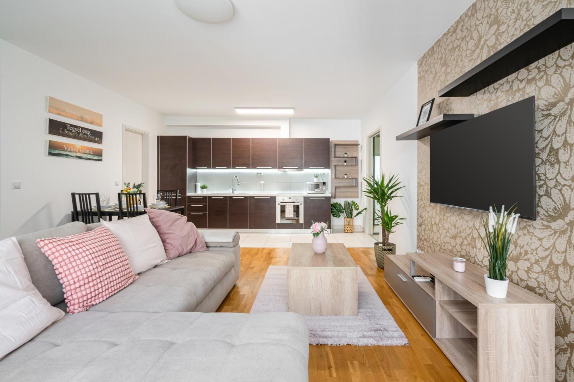 Home Of Serenity - 2 Bdr, Free Parking And Terrace بودابست المظهر الخارجي الصورة
